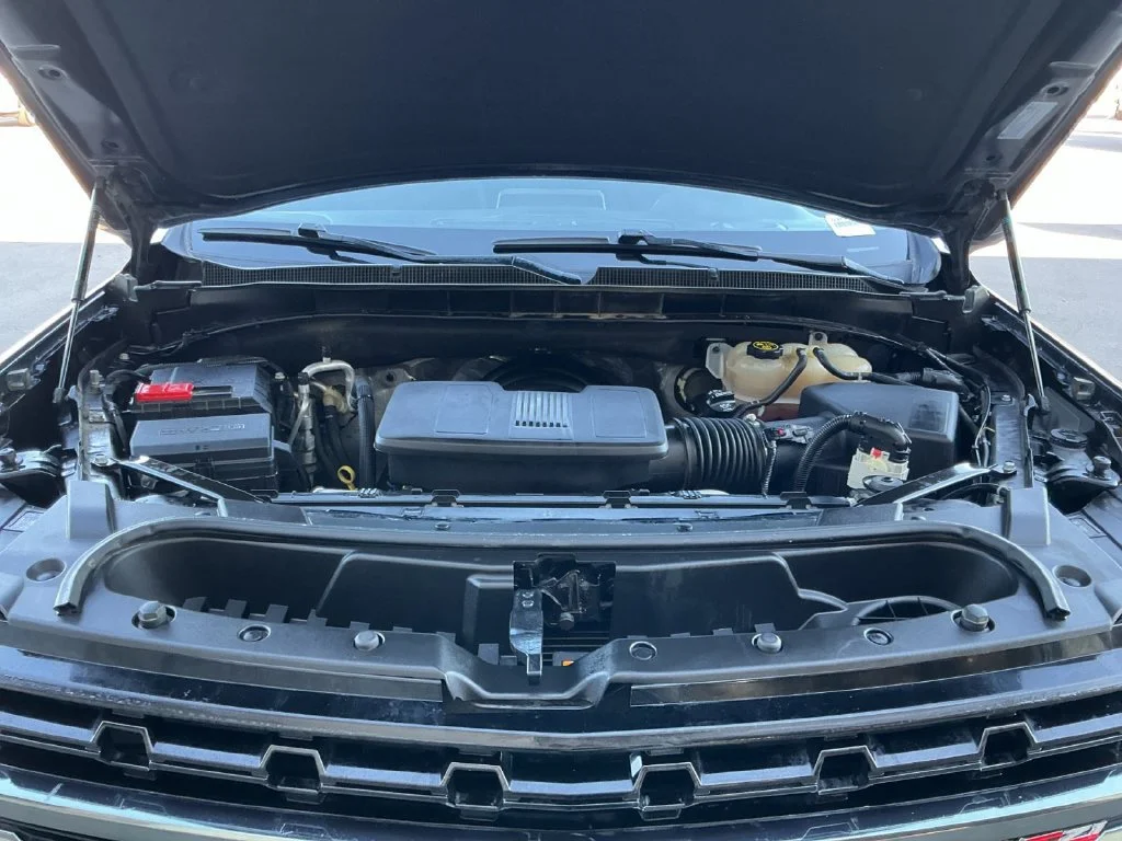 Used 2022 BLACK Chevrolet Z71 image 30