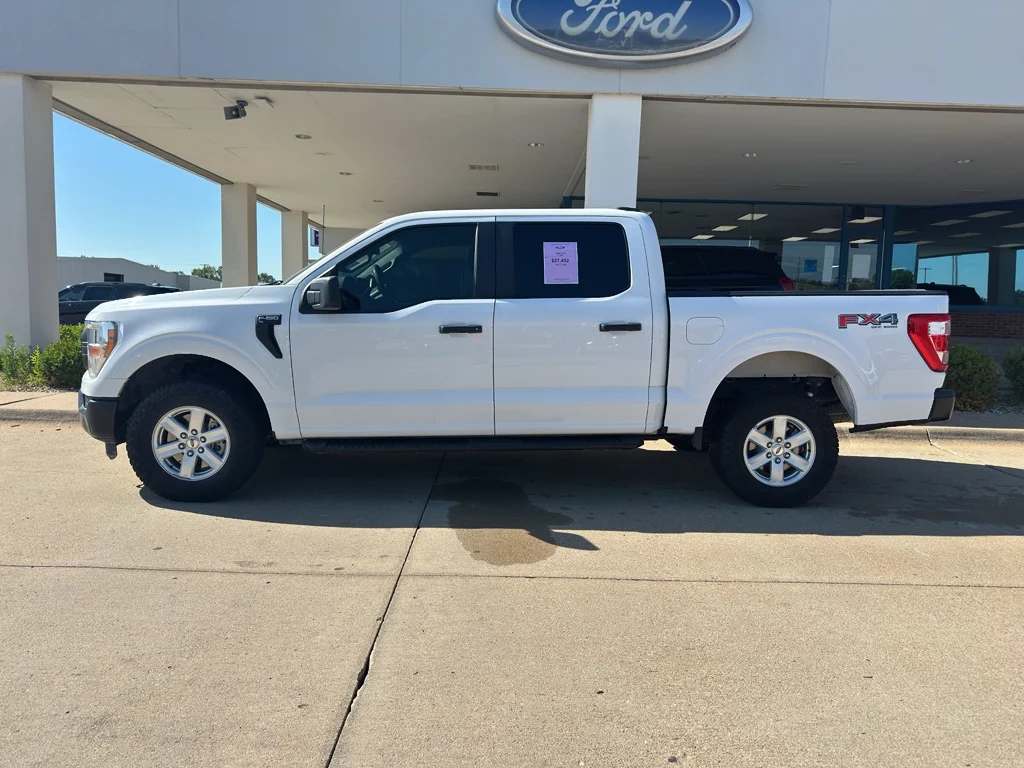 Used 2022 Oxford White Ford XL image 4