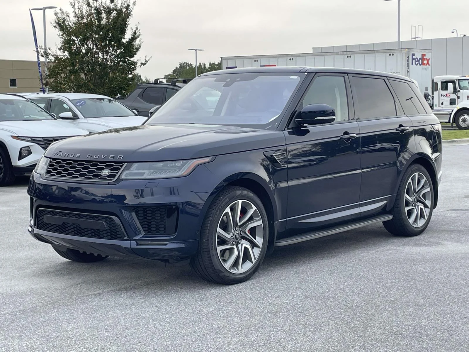 Used 2020 Portofino Blue Metallic Land Rover HSE Dynamic image 24