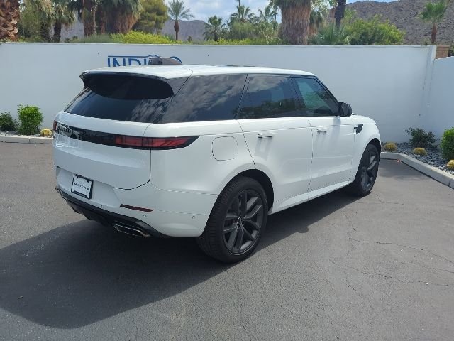 Used 2024 Fuji White Land Rover Dynamic SE image 5