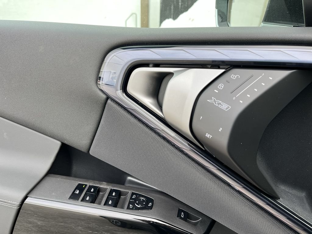 Used 2026 Dark Graphite BMW 30 xDrive image 13