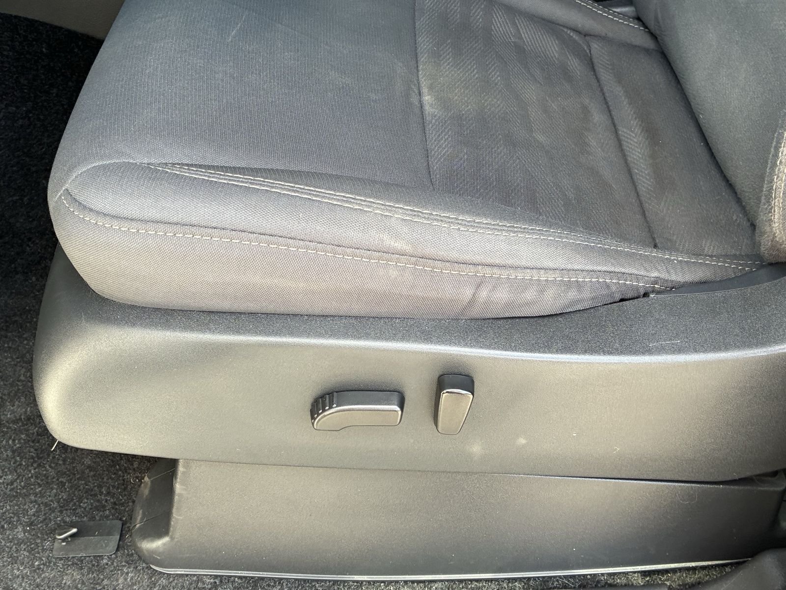 Used 2023 White Nissan SV image 26