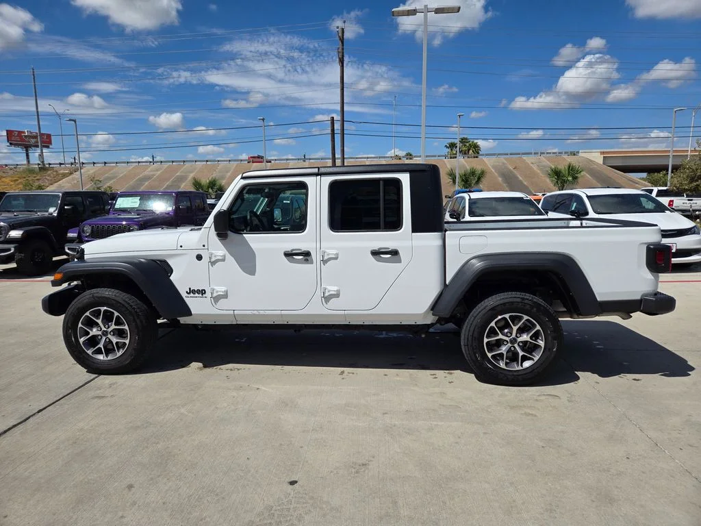Used 2025 White Jeep Sport S image 6