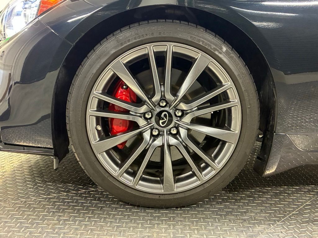 Used 2024 Black Opal Metallic INFINITI Red Sport 400 image 20