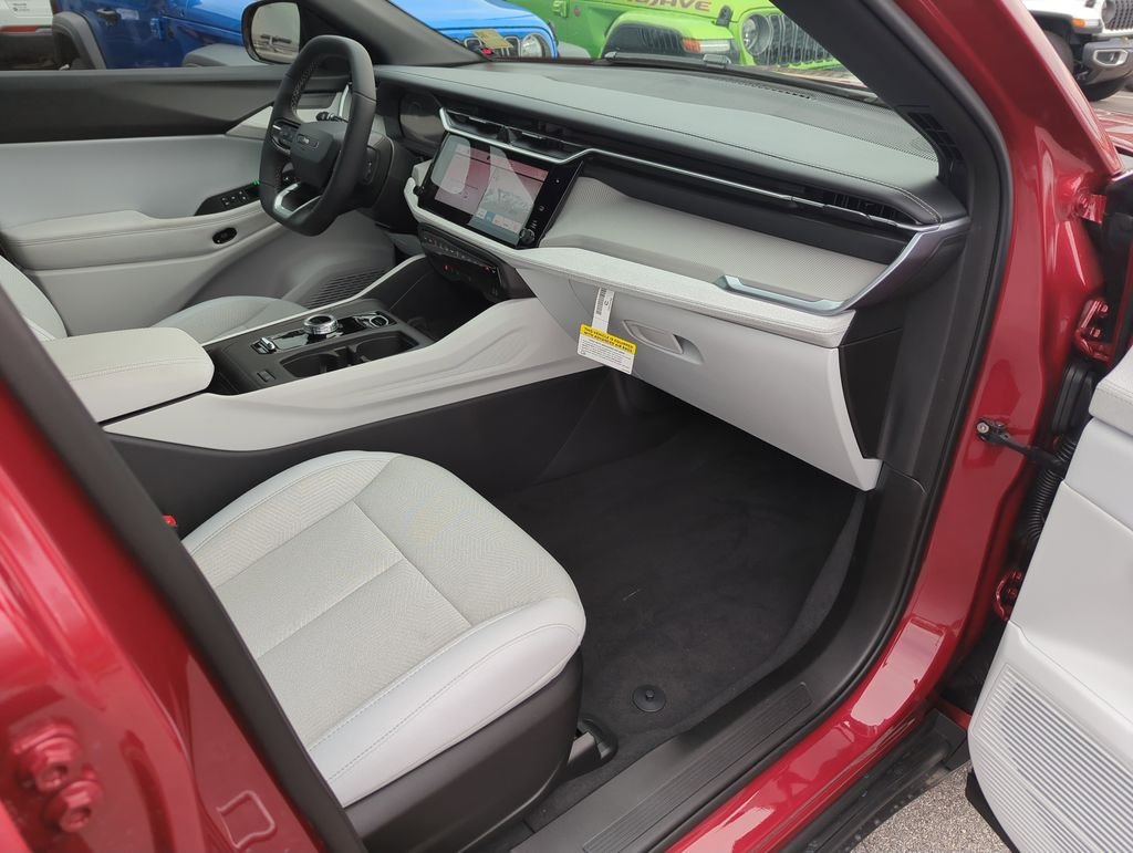 New 2026 Red Hot Pearlcoat Jeep Laredo image 33