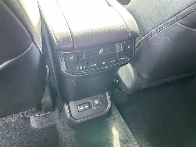 2024 Toyota Highlander Platinum - Photo 47
