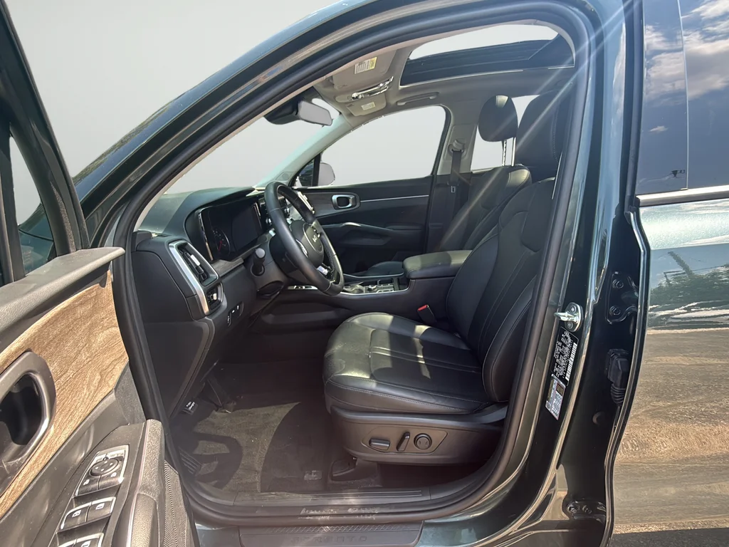 Used 2023 Green Kia X-Line S image 29