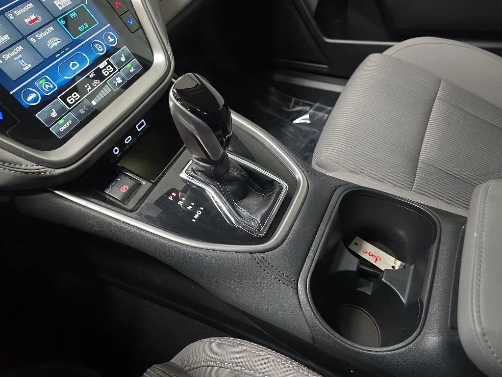 Used 2023 Ice Silver Metallic Subaru Premium image 26