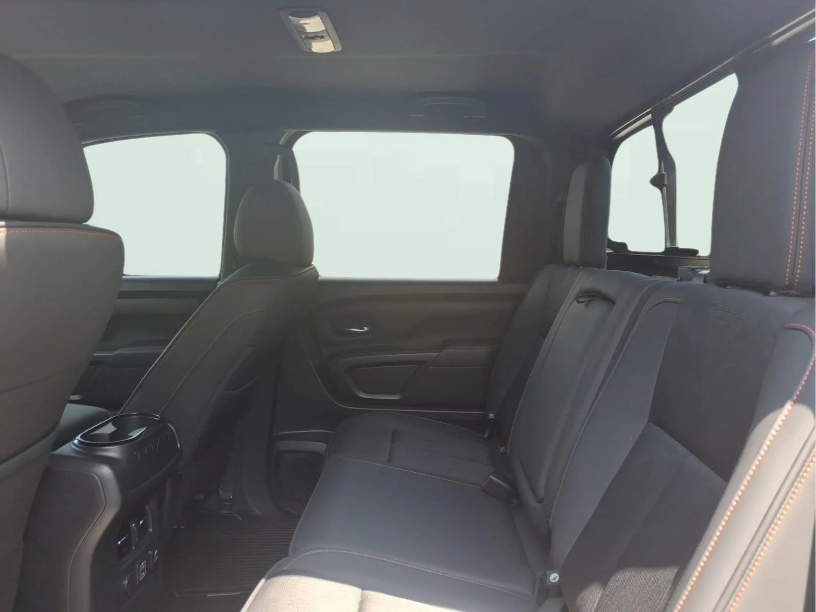 2022 Nissan Titan PRO-4X - Photo 10