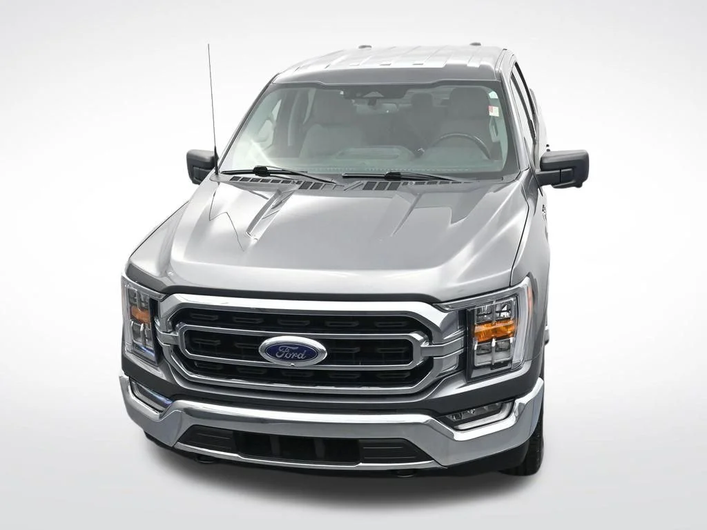 Used 2023 Gray Ford XLT image 21