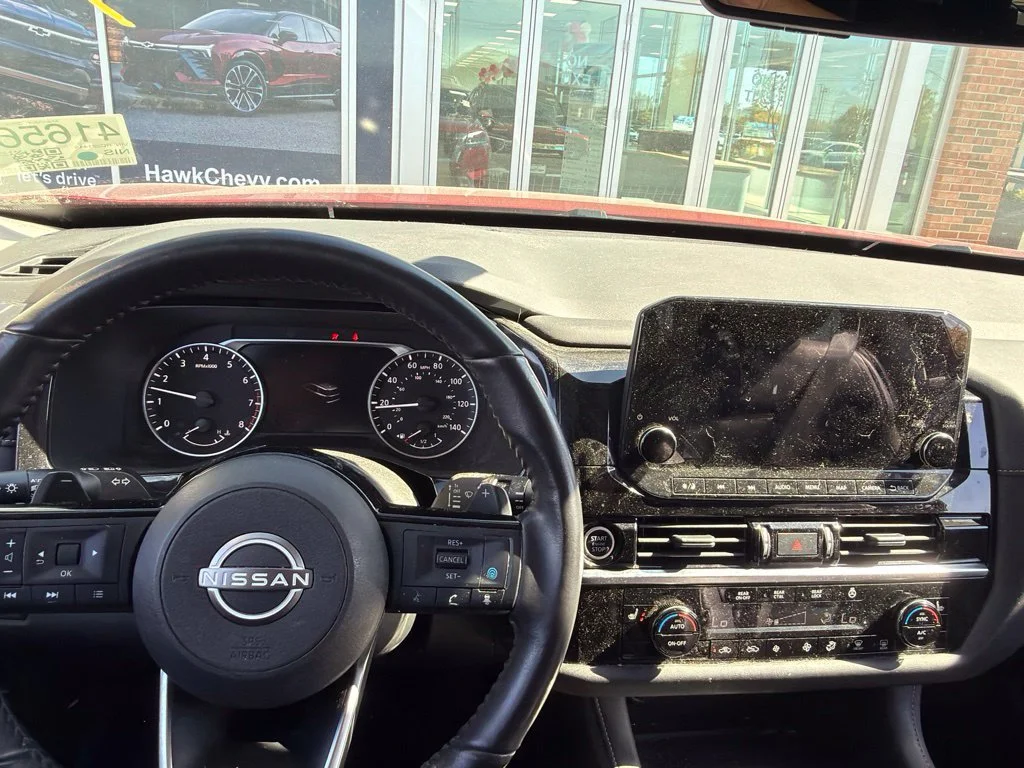 Used 2024 Red Nissan SL image 11