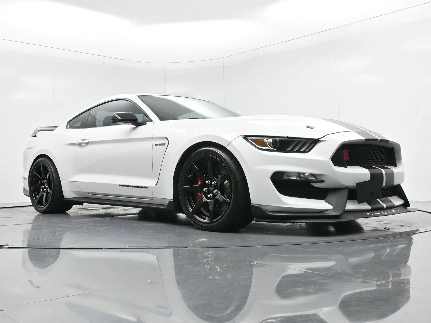 Used 2019 White Ford Shelby GT350 image 44