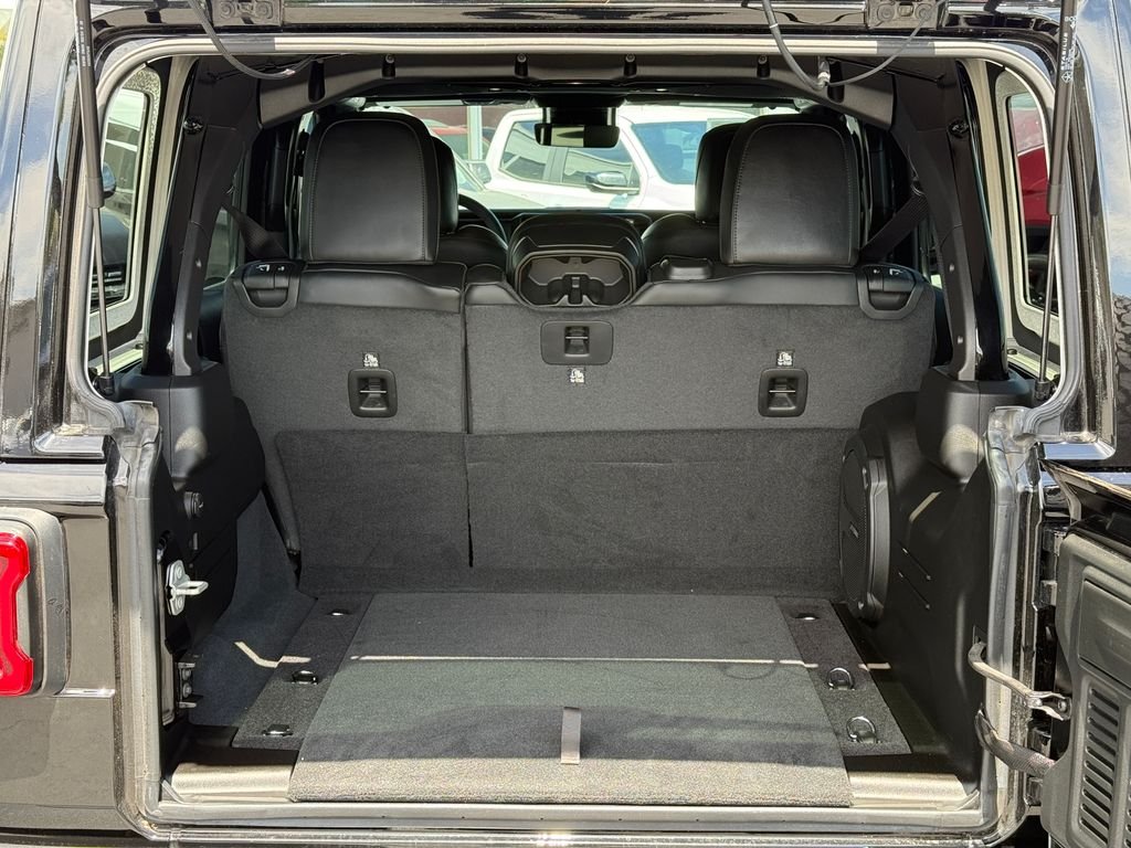 Used 2024 Black Jeep Rubicon X image 13