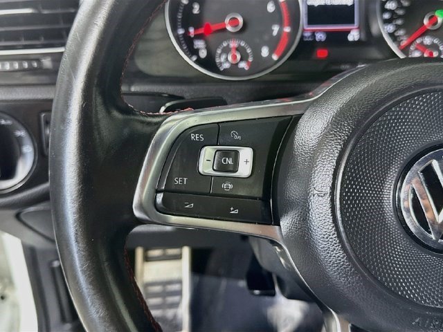Used 2019 Pure White Volkswagen Autobahn image 10