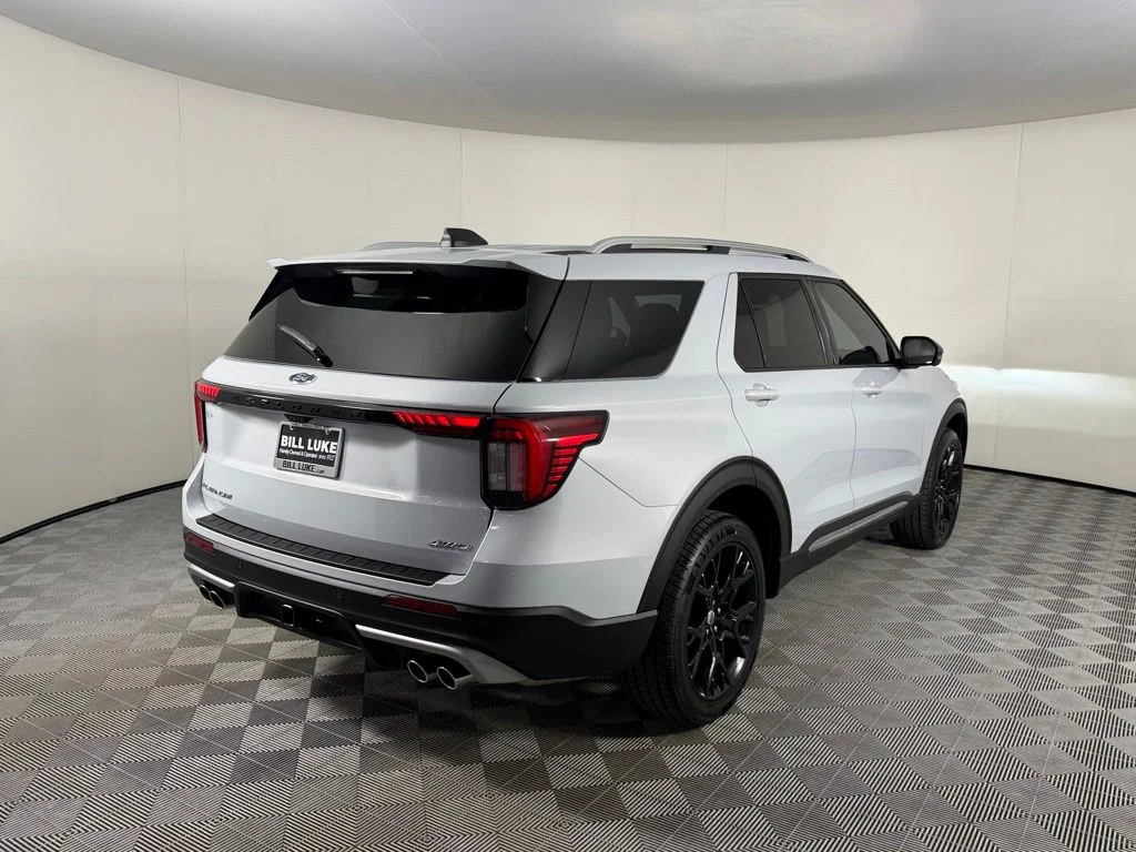 Used 2025 White Ford Platinum image 5