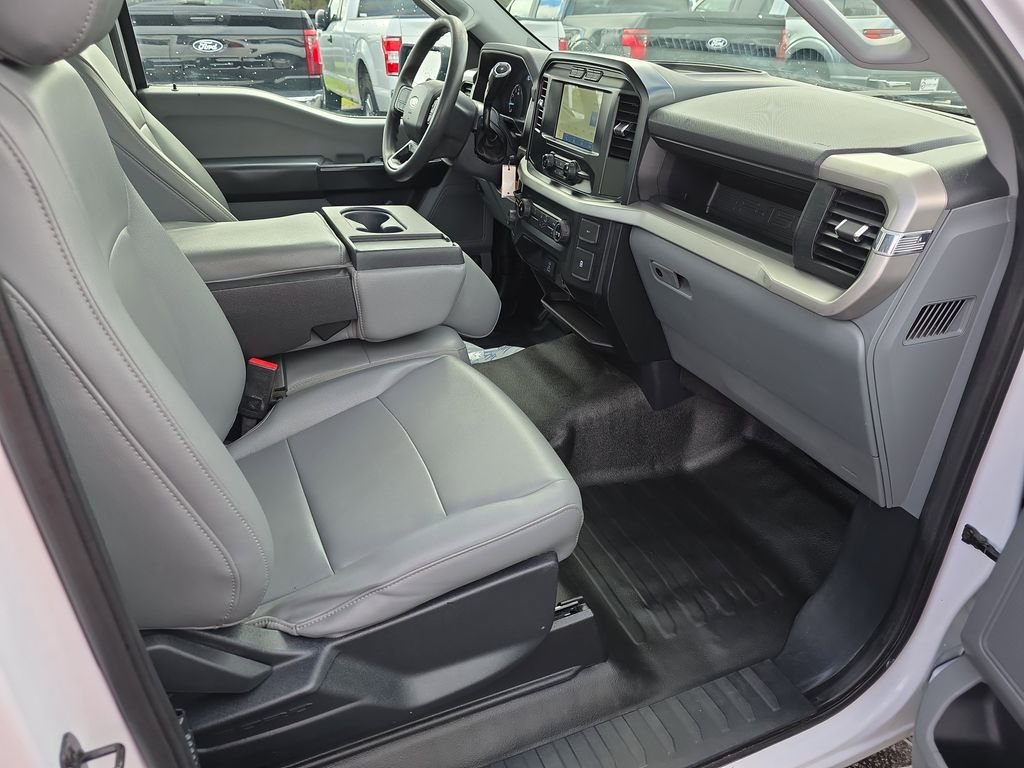 Used 2022 White Ford XL image 29