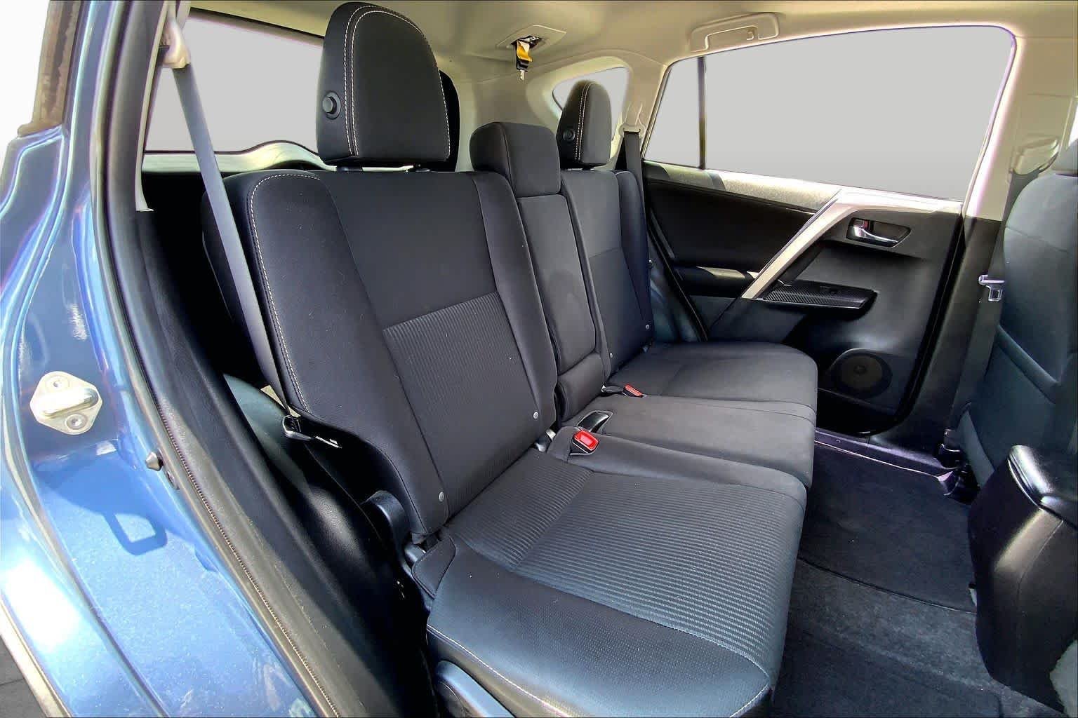 Used 2014 Shoreline Blue Metallic Toyota XLE image 19