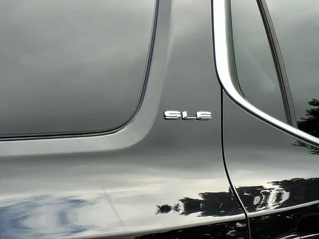 2023 GMC Acadia SLE - Photo 11