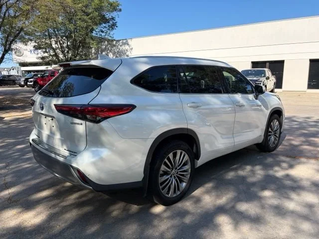 Used 2021 Blizzard Pearl Toyota Hybrid Platinum image 3