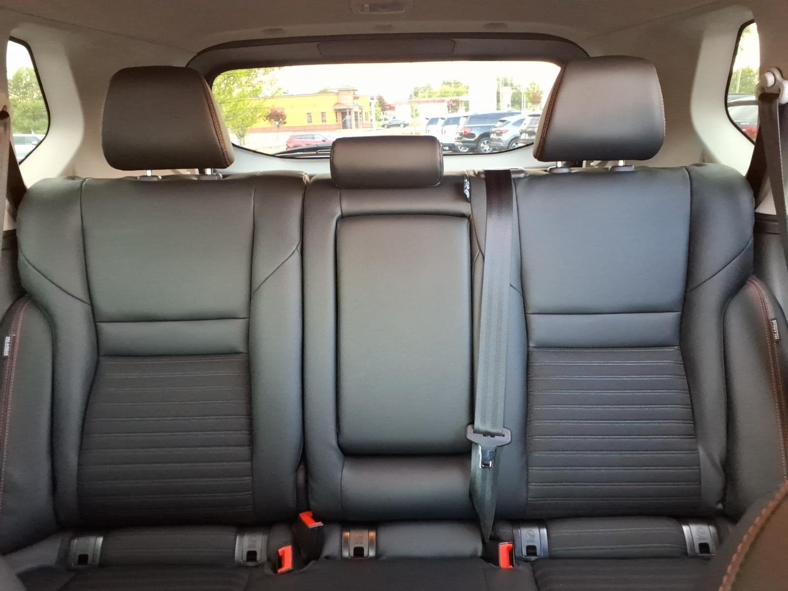 Used 2025 Everest White Pearl Nissan Rock Creek image 20