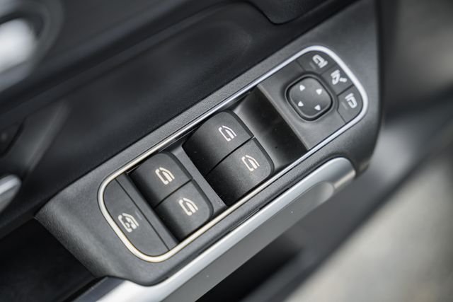 Used 2023 Night Black Mercedes-Benz GLB 250 image 36