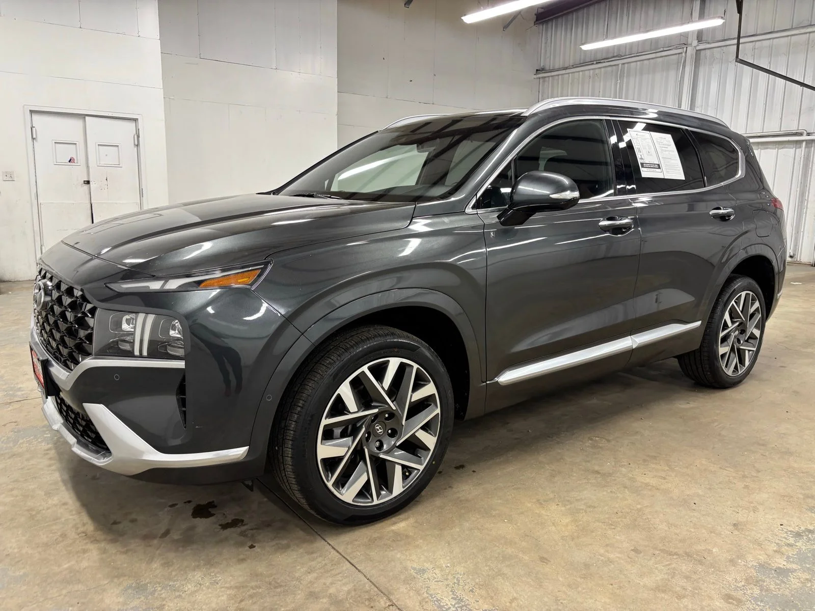 Used 2023 Gray Hyundai Calligraphy image 3