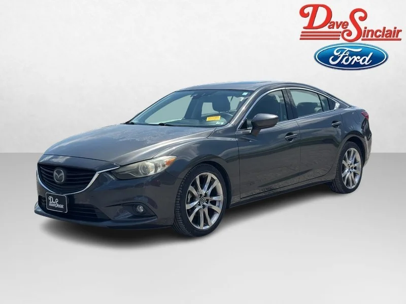 Used 2014  Mazda i Grand Touring image 1