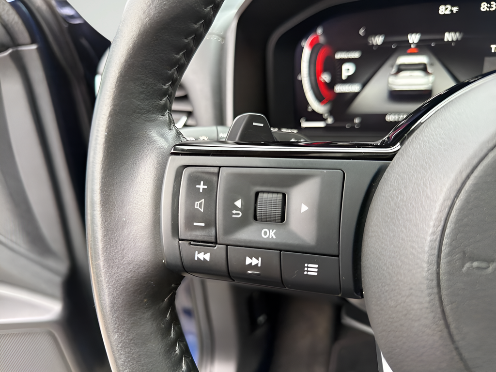 Used 2024 Blue Nissan Platinum image 31