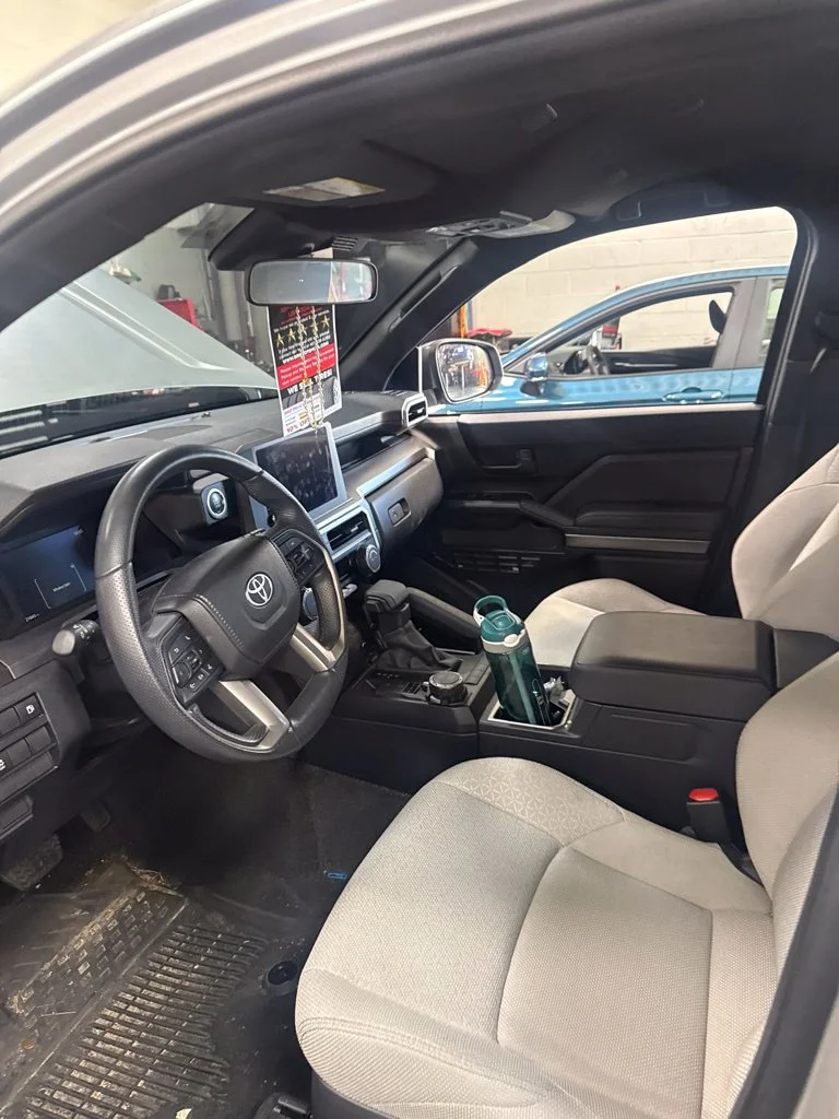 Used 2025 Silver Toyota SR5 image 4