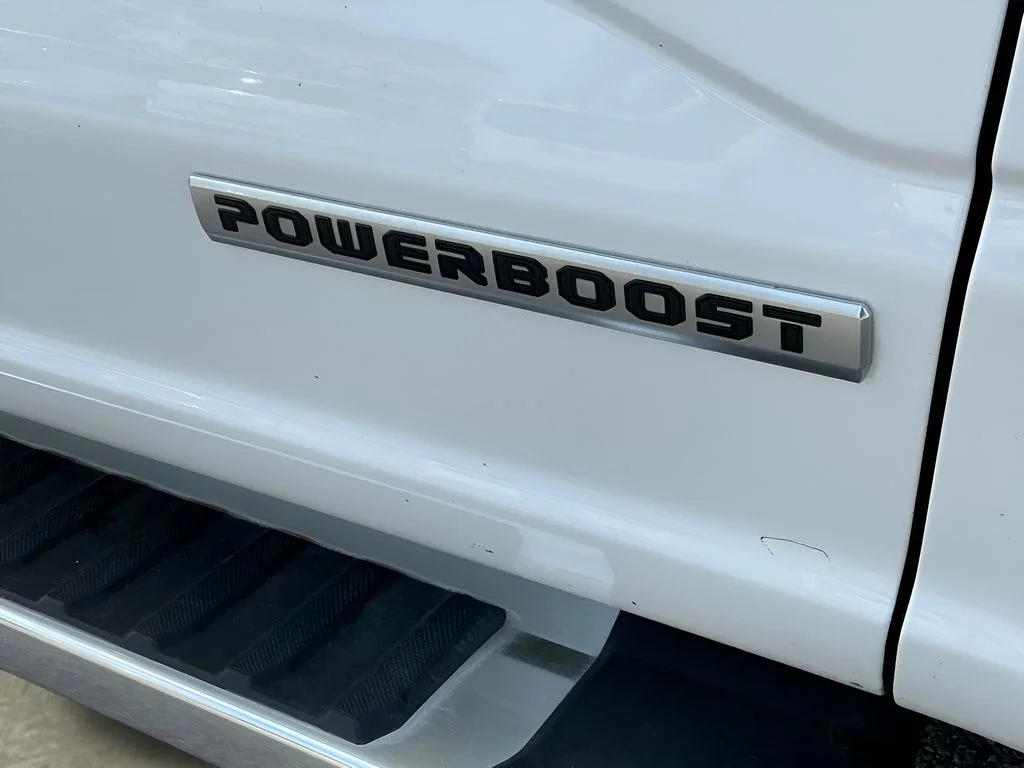 Used 2025 White Ford XLT image 15