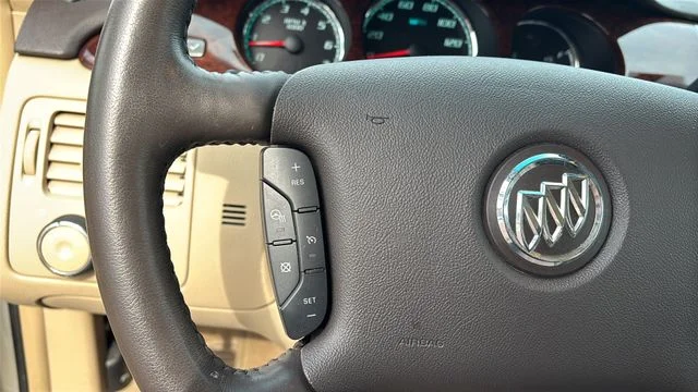Used 2011 White Buick CXL image 22