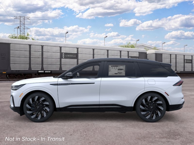 New 2026 White Platinum Metallic Tri-Coat Lincoln Reserve image 3
