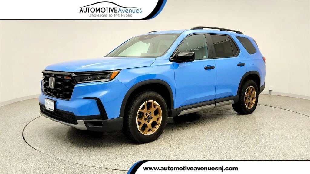 2024 Honda Pilot TrailSport AWD's photo