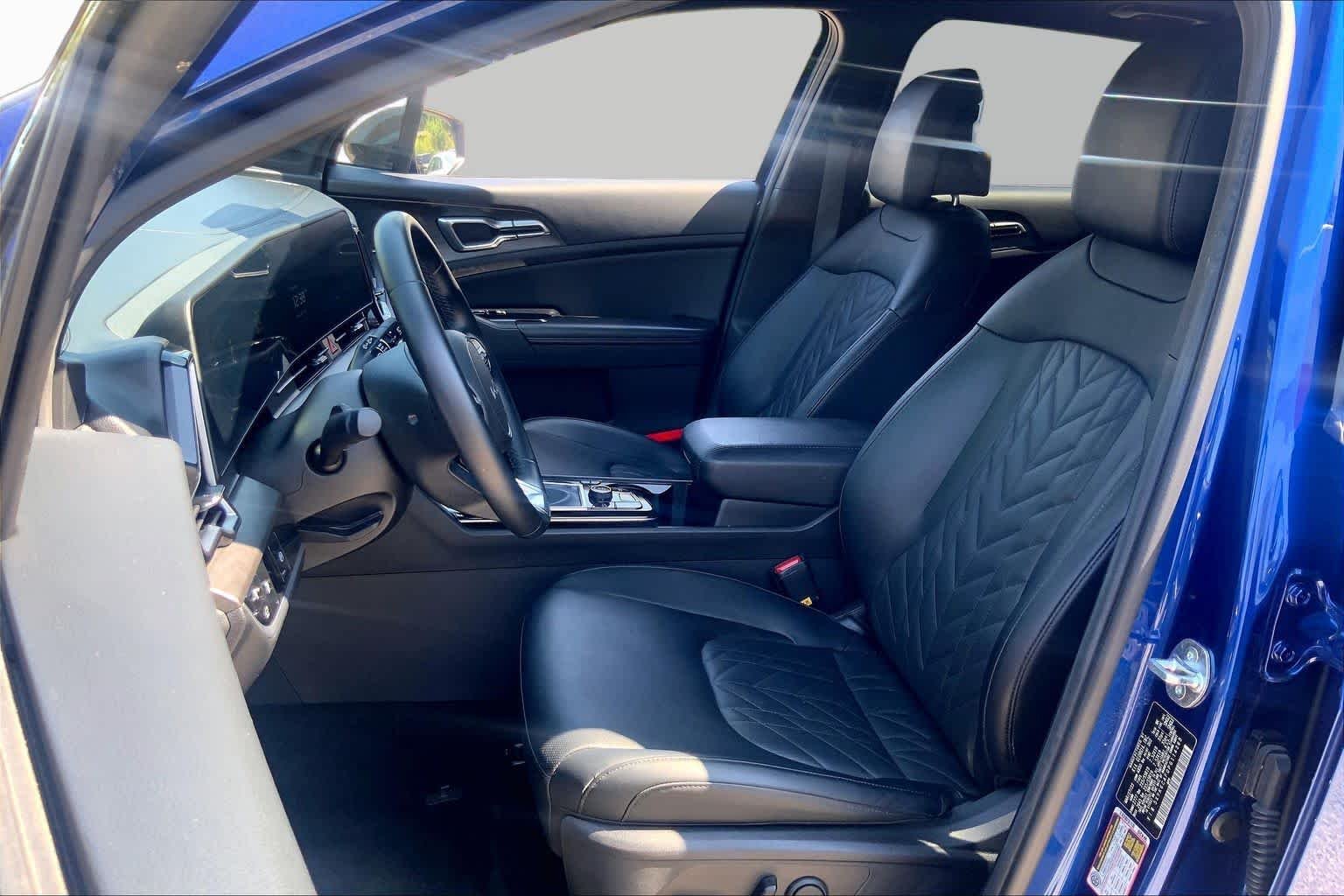 Pre-Owned 2023 Kia Sportage X-Line