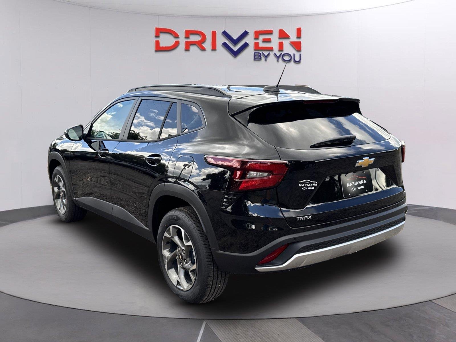 New 2026 Mosaic Black Metallic Chevrolet LT image 6