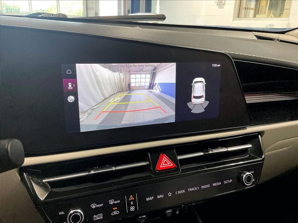 Used 2023 Green Kia Wind image 19
