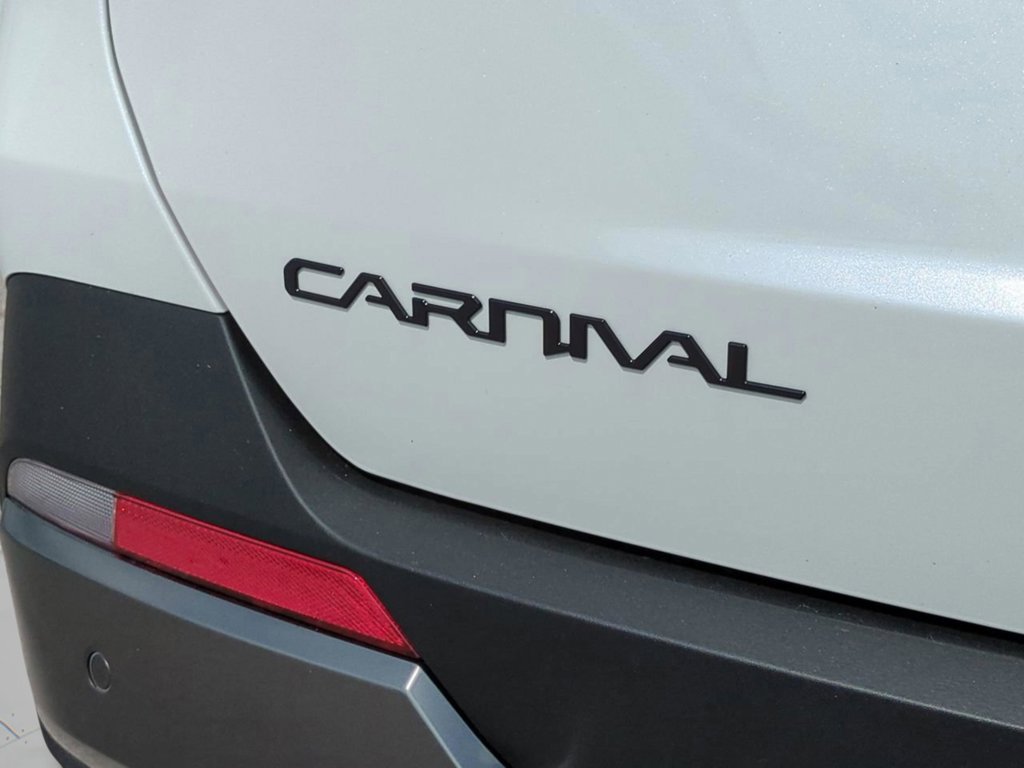 New 2026 Snow White Pearl Kia SX image 13