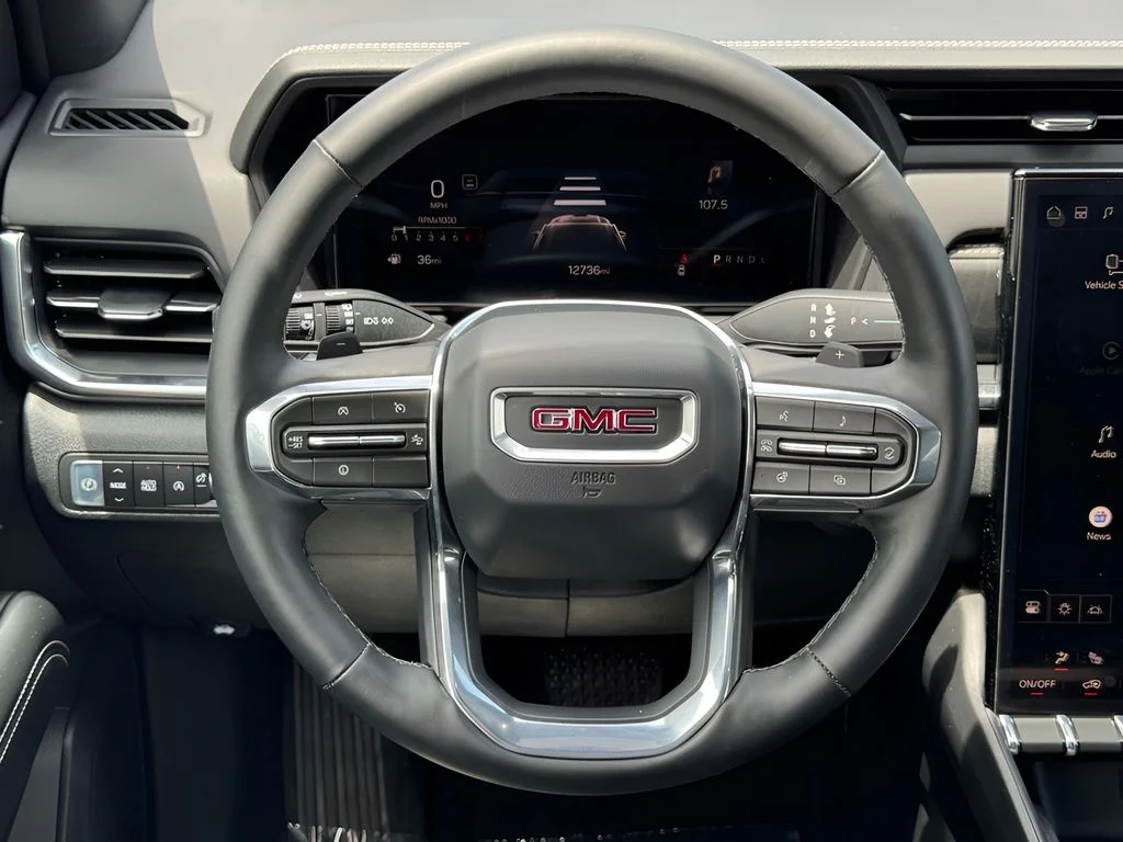 Used 2026 White GMC Elevation image 19
