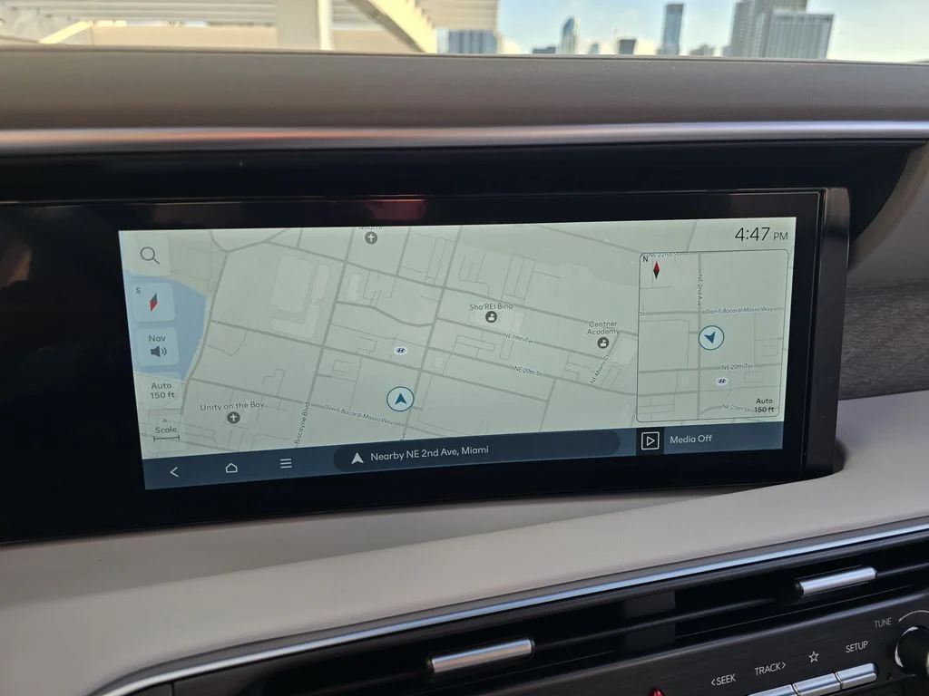 New 2026 Green Hyundai SEL Premium image 23