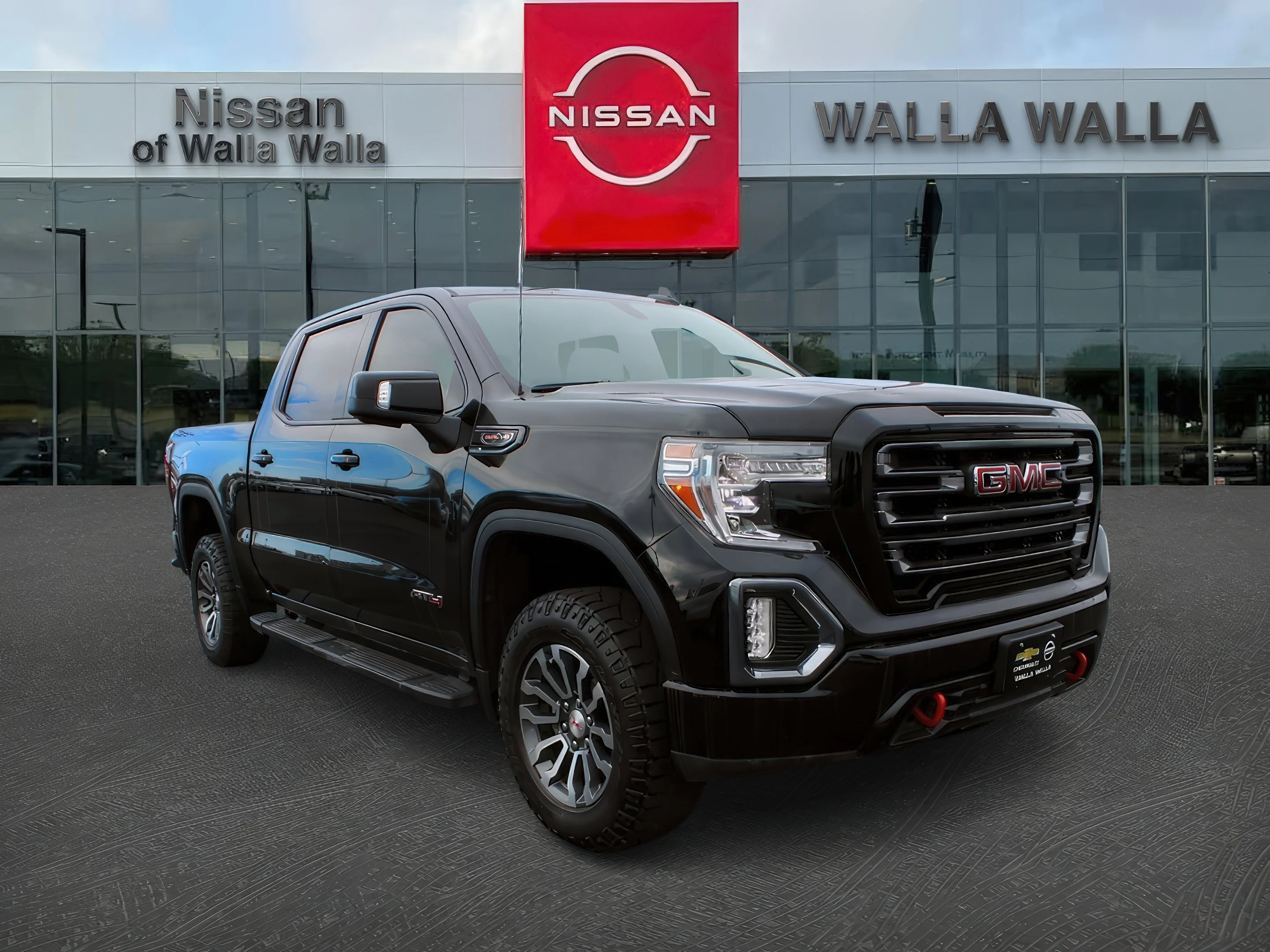 2021 GMC Sierra 4WD Crew Cab Short Box AT4's photo