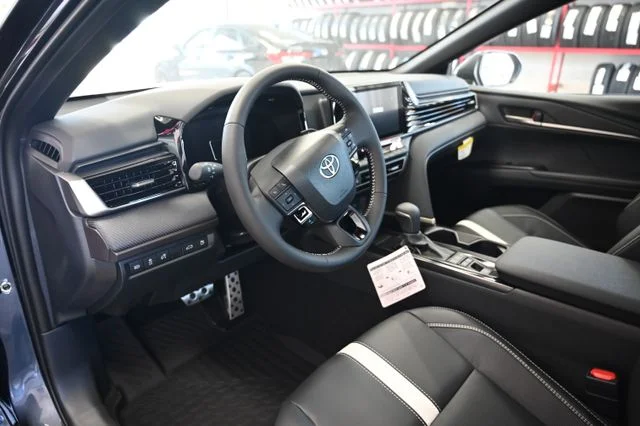2026 Toyota Camry SE - Photo 21
