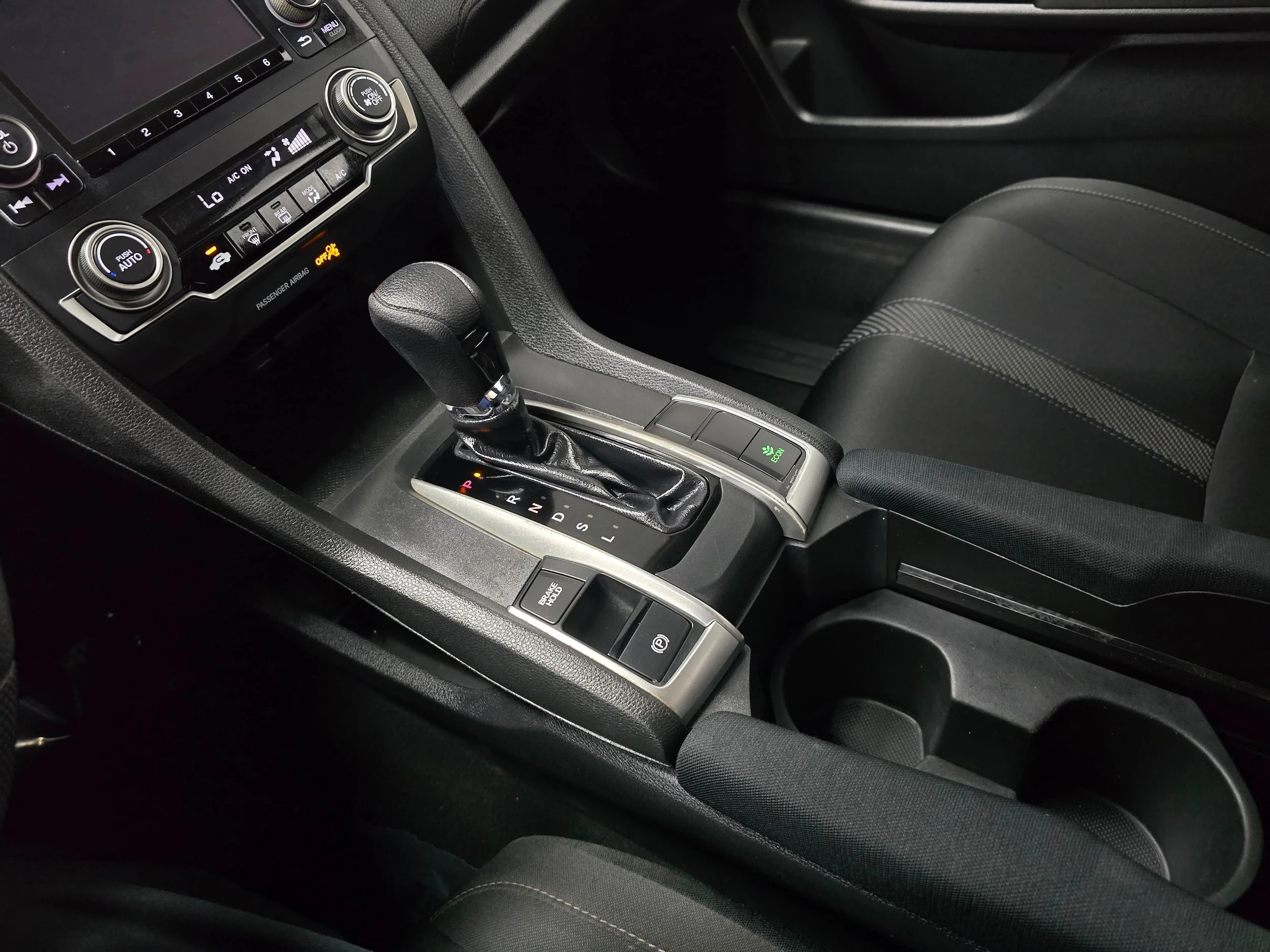 Used 2016 Black Honda LX image 31