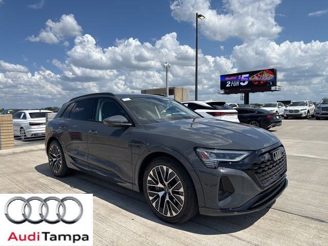 2024 Audi Q8 e-tron 55 114 kWh Prestige quattro's photo