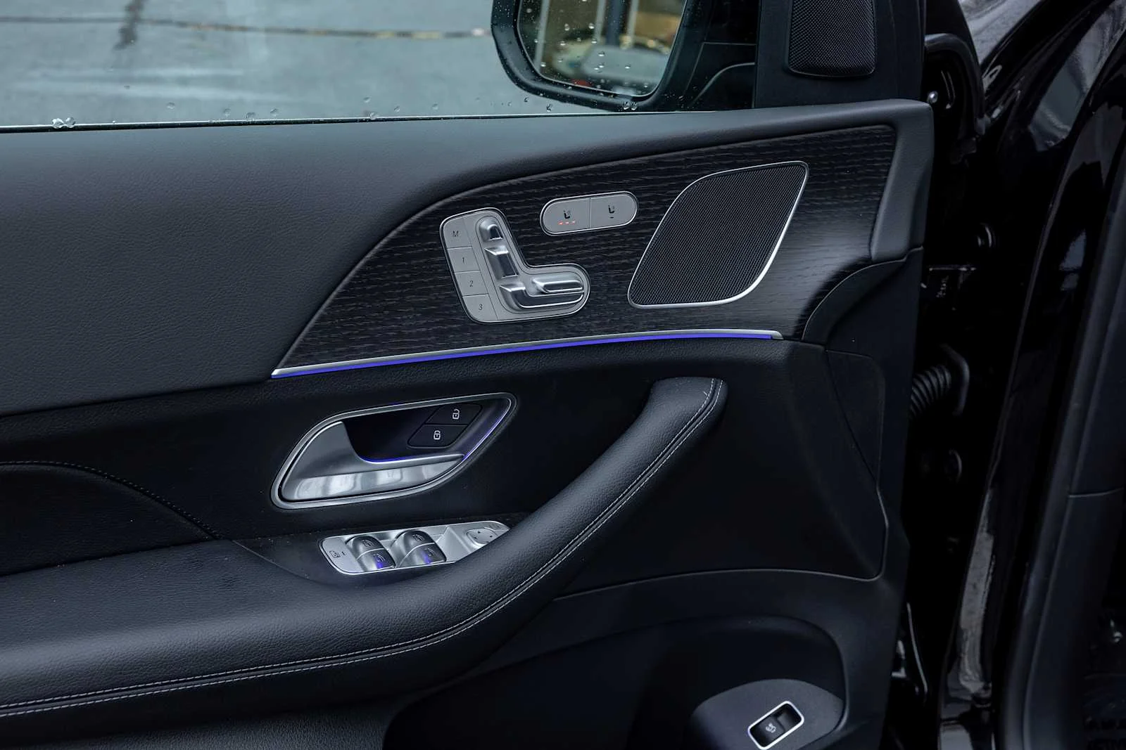 New 2026 Obsidian Black Metallic Mercedes-Benz GLE 350 image 8