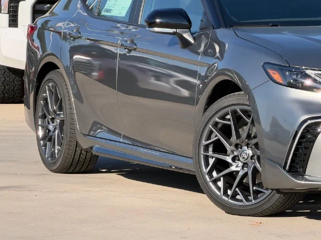 New 2026 Heavy Metal with Midnight Black Metallic roof Toyota XSE image 2