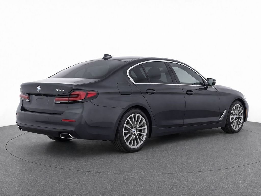 Certified Used 2023 Dark Graphite Metallic BMW 530i image 3