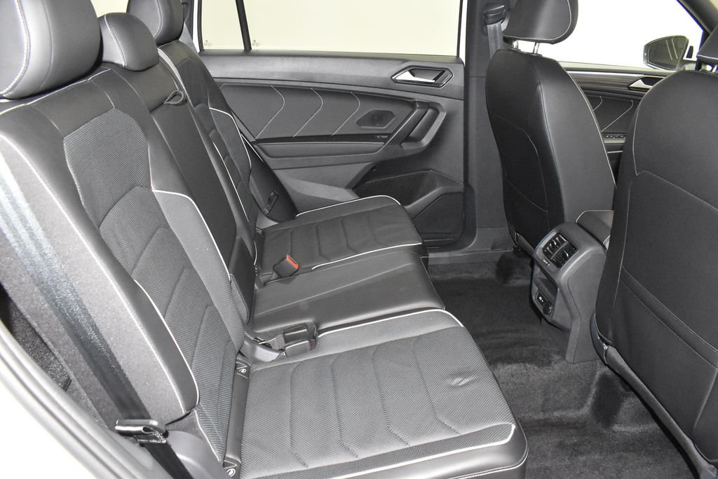 Used 2024 White Volkswagen 2.0T SEL R-Line image 33