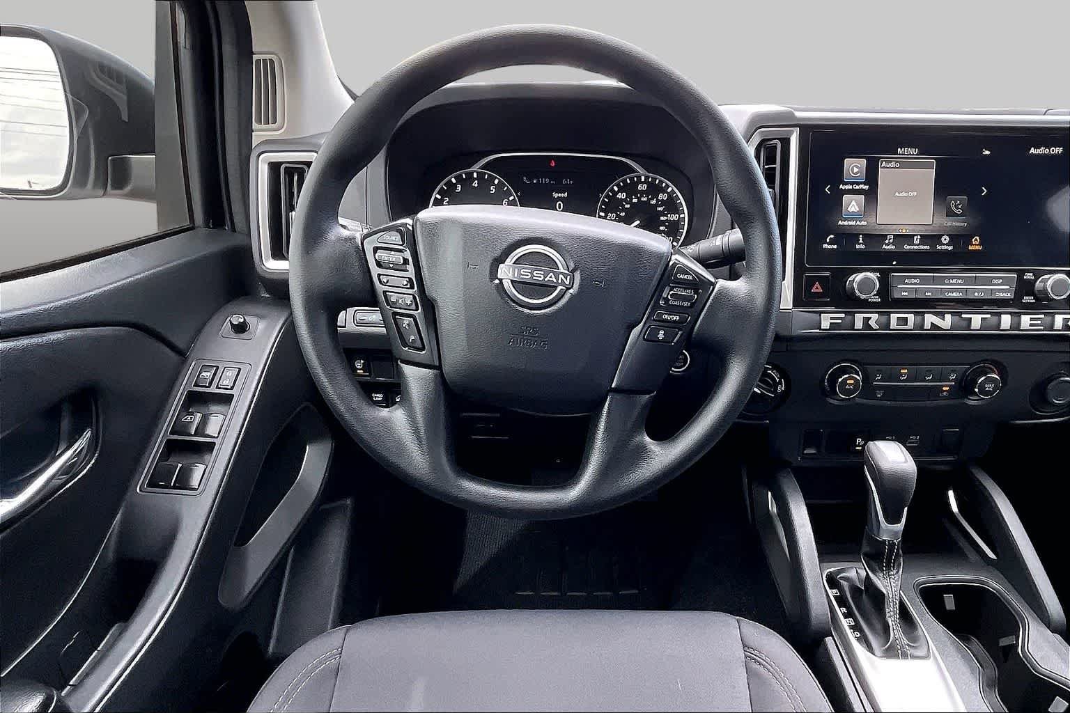 Used 2025 Glacier White Nissan SV image 6