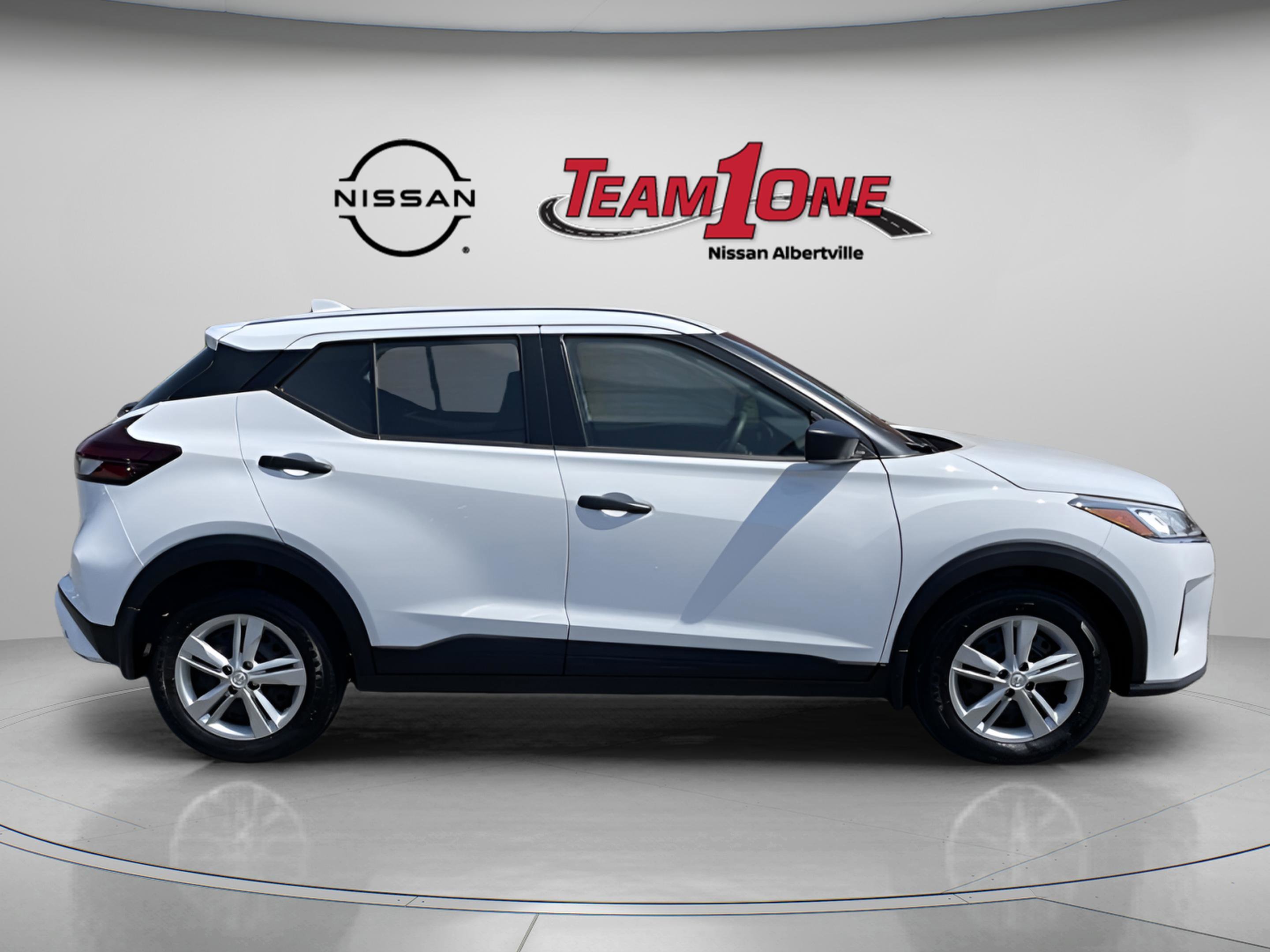 2025 Nissan KICKS PLAY Base - Photo 6