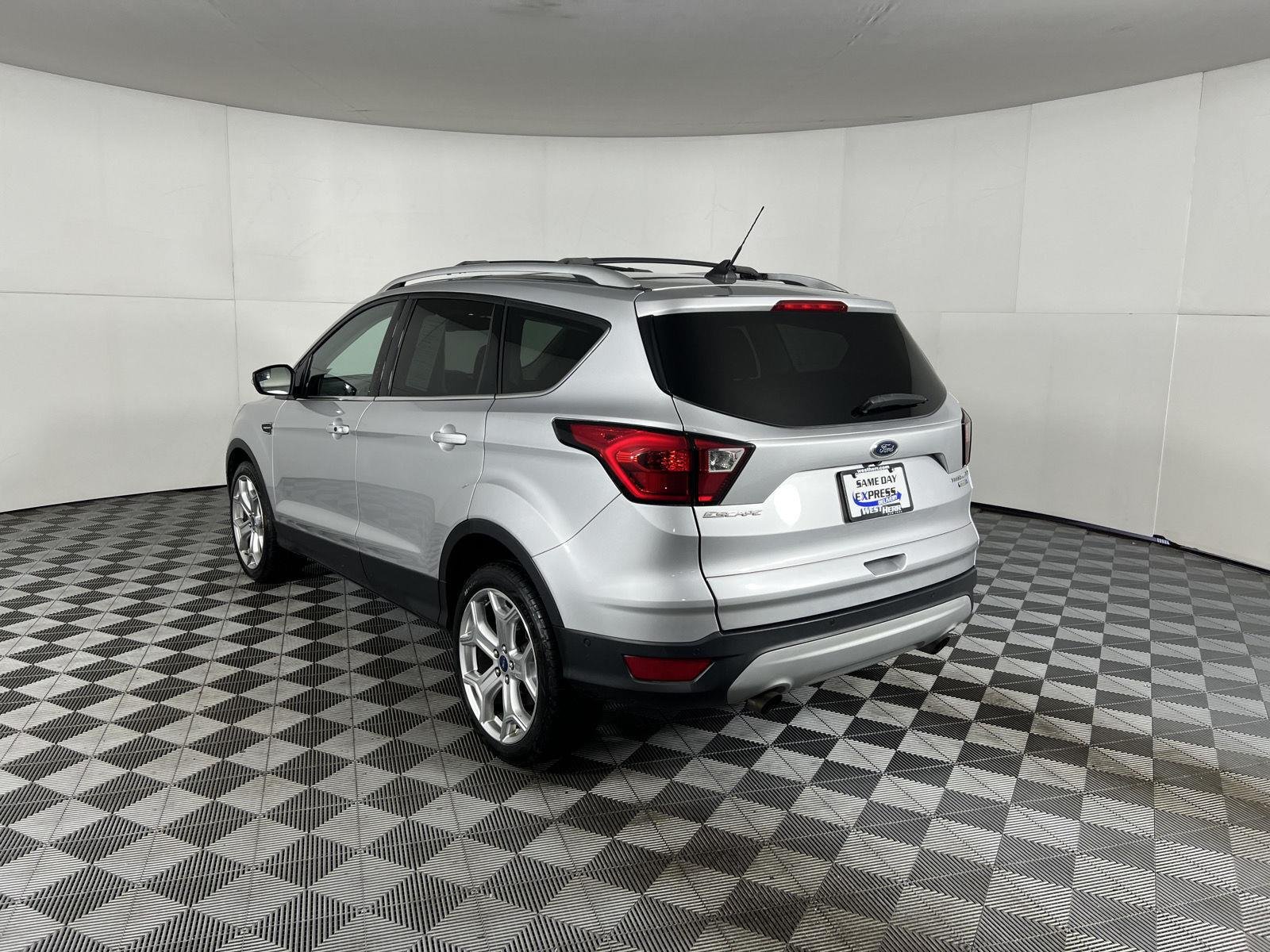 Used 2019 Ingot Silver Ford Titanium image 23